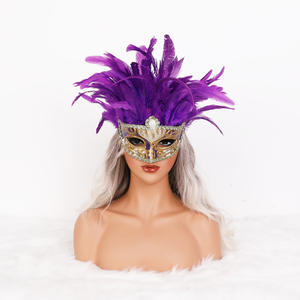 Masque de mascarade unisexe en plumes douces et brillantes, cousu à la main, orné de cristaux, plumes arc-en-ciel, accessoires de costume de cosplay, fêtes - Product Image 4