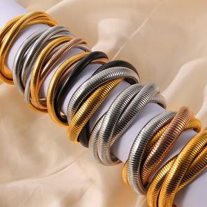 Pulsera Elástica <span class=keywords><strong>de</strong></span> <span class=keywords><strong>Cadena</strong></span> Gruesa <span class=keywords><strong>de</strong></span> Alta Gama, Chapada en <span class=keywords><strong>Oro</strong></span>, <span class=keywords><strong>de</strong></span> Acero Inoxidable, Pulsera Triple Entrelazada - Product Image 1