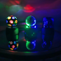 Lumière de scène de fête KTV boutique, boule magique en cristal d'atmosphère colorée créative, lumière rotative