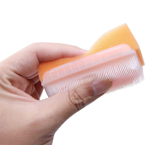 แปรงขัดผิวแบบใช้แล้วทิ้ง RICH ปลอดเชื้อ เป็นมิตรกับสิ่งแวดล้อม ได้รับการรับรองมาตรฐาน CE พร้อมคลอเฮกซิดีน กรรไกรตัดเล็บ ฟองน้ำนุ่ม บรรจุในแผงพลาสติก PP - Product Image 3