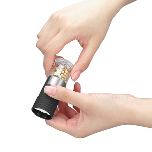 2 Trong 1 Gốm Mill Muối Hạt Tiêu Máy Xay Đặt Đứng <span class=keywords><strong>Mini</strong></span> Khô Gia Vị Mill Chai Thủy Tinh Của Nhãn Hiệu Chức Năng Tùy Chỉnh Logo Made PC Nhựa - Product Image 5