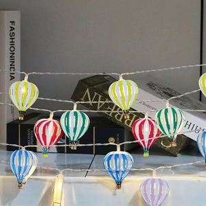 Guirlande lumineuse LED en fer forgé avec design montgolfière, idéale pour les fêtes, la chambre, le camping et la décoration de Noël - Product Image 3