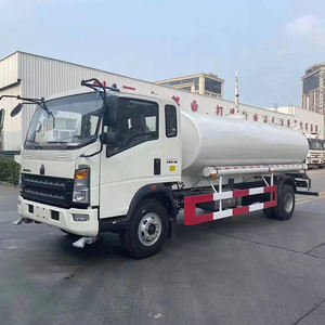 Camión Cisterna de Agua HOWO 4X2 de 5000L, Camión Cisterna de Agua de Acero al Carbono con Capacidad para 50000 Litros, Fabricantes de Tanques de Agua - Product Image 1