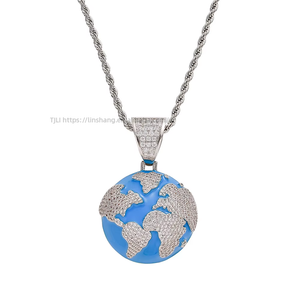 Collier pendentif Terre bleue émaillée, bijoux chaîne globe océanique en cuivre CZ style Hip Hop - Product Image 3