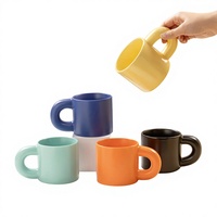 Mug en céramique à anse épaisse couleur unie style Instagram, grande capacité, pour petit-déjeuner et thé domestique, vente en gros, tasse volumineuse