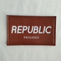 Étiquettes autocollantes en cuir pour jeans, forme rectangulaire, motif circulaire, logo de marque personnalisé en relief, respectueuses de l'environnement