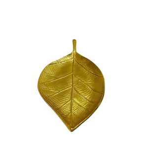 Plateaux de service en Aluminium, plateaux de Fruits et légumes en forme de feuilles pour la maison, plateau de serveur doré, nouvelle collection - Product Image 3