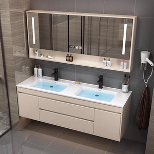 Lavabo doble moderno y sencillo de cerámica integrada con mueble de baño inteligente de madera maciza. - Product Image 5