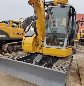 Excavatrice d'occasion Komatsu PC78 de 8 tonnes en bon état, peu d'heures de fonctionnement, modèle original japonais PC78US-6 à vendre - Product Image 3