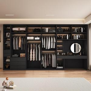 Armoire grise moderne avec poignées noires, étagères à éclairage LED, montage facile, taille personnalisable, armoire de rangement pour chambre à coucher du sol au plafond - Product Image 2