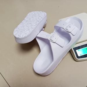 <span class=keywords><strong>Sandalias</strong></span> <span class=keywords><strong>Birkenstock</strong></span> de Alta Calidad con Soporte de Arco de EVA Suave, Chanclas Planas Unisex de Verano para Exterior para Hombres y Mujeres al por Mayor - Product Image 5