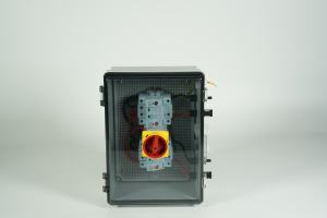 Boîtier de combinaison solaire photovoltaïque DC AC industriel IP66 étanche 500V 4 entrées 2 sorties - Product Image 2