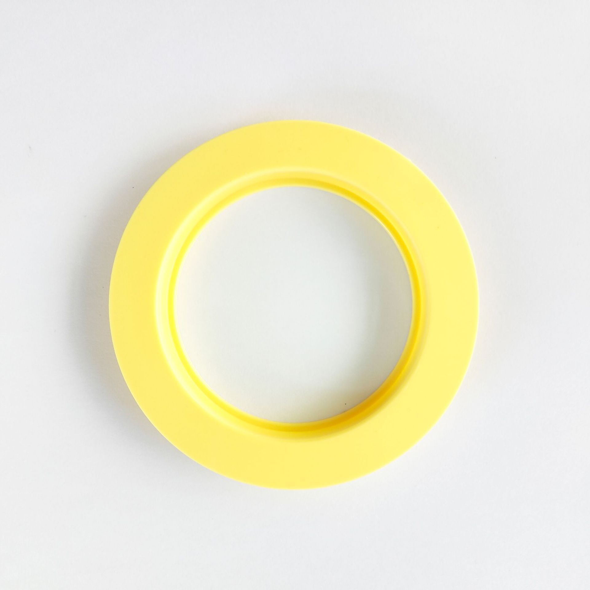 Yellow widening gasket