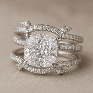 Set di Anelli con Zirconi Taglio Cuscino a Quattro Punte in Due Pezzi per Donne, Gioielli Scintillanti per Proposta e Fidanzamento - Product Image 3