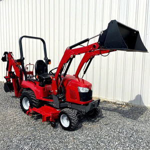 Tracteur Massey Ferguson GC1723E de 22,5 CV avec chargeur frontal, pelle arrière et tondeuse pour la fourniture - Product Image 1