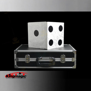 Caja vacía produce dados gigantes. Accesorios de magia para escenario King Magic, venta al por mayor del fabricante para espectáculos de talentos nocturnos. - Product Image 3