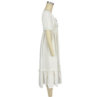Robe de plage mi-longue fluide à volants et manches courtes pour femme, col carré, à étages, avec boutons, idéale pour l'été