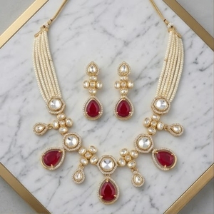 Ensemble de collier en argent 925 avec pierre rouge rubis traditionnelle, pierres en cristal rouge taille poire et collier de perles d'eau douce pour femmes - Product Image 2