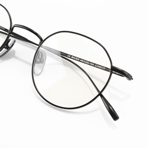 <span class=keywords><strong>Occhiali</strong></span> Unisex 2026 di Tendenza con Montatura Antica a Linee Pulite, Regolabili, Non Facilmente Deformabili, Logo Posizionato - Product Image 6