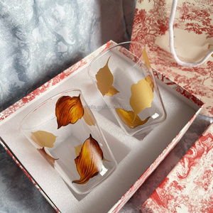 Juego de Copas de Vino de Cristal Hechas a Mano con Diseño de Patrón de Vid, Diseño Transparente de Cielo Estrellado - Product Image 2