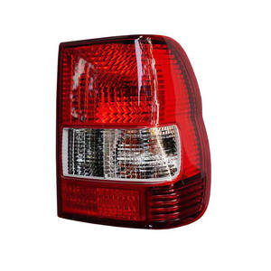 Mitsubishi Pajero oto yedek parçaları için yeni araç gövde kiti arka lambası sis lambası - Product Image 1