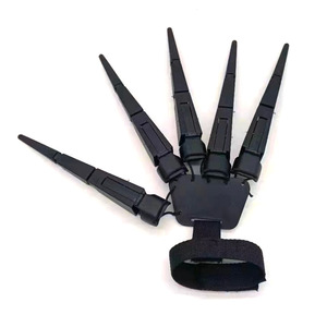 Articulated Fingers Hand Prop Plastic Halloween Outdoor Party Decoration - Product Image 5