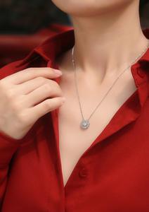 Diamante de moissanita de 1 quilate S925 chapado en oro de 18K, colgante de boda de <span class=keywords><strong>Halo</strong></span> antiguo Noble, joyería de destino - Product Image 2