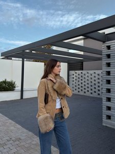 PB&ZA 2025 Nuova Giacca da <span class=keywords><strong>Donna</strong></span> <span class=keywords><strong>in</strong></span> <span class=keywords><strong>Pelle</strong></span> Scamosciata Effetto Pelliccia Stile Europeo e Americano Fatta a Mano 4341/811 - Product Image 3