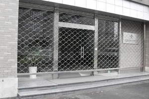 <span class=keywords><strong>Porte</strong></span> de volet roulant de grillage de <span class=keywords><strong>grille</strong></span> en acier galvanisé de sécurité horizontale de haute qualité - Product Image 5
