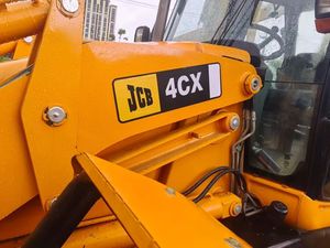 ผลิตในสหราชอาณาจักร แท้ JCB 3CX4TEC มือสอง คุณภาพดี เครื่องยนต์รถตักล้อยาง แบริ่งมอเตอร์ รับน้ำหนักได้ 4 ตัน กำลัง 129 กิโลวัตต์ ขายดี - Product Image 5