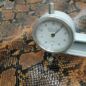 <span class=keywords><strong>Python</strong></span> motif peau de vache imprimé serpent véritable cuir de vache pour la fabrication de chaussures sacs à main - Product Image 5