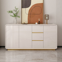Buffet mural rétractable style crème avec bar intégré, table de salle à manger et îlot de séparation pour salon
