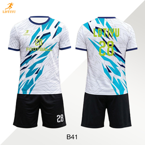 Nieuwe, op maat gemaakte, ademende voetbaltenues, voetbalset 100% polyester, sneldrogend, met trekkoord, sportuniformen voor volwassenen, kort model - Product Image 5