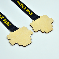 Chine Usine Vente Directe Médailles En Bois Personnalisées Pour Les Événements Sportifs Feng Shui Style Gravure Logo Fabricant