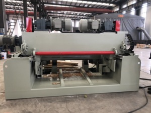 Máquina Peladora y Descortezadora de Troncos YUEQUN de Alta Productividad y Precisión, Motor y Bomba para Producción de Madera Contrachapada, Alimentación Hidráulica - Product Image 2