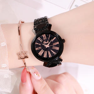 Montre pour femme à surface ciel étoilé imperméable à l'eau, or rose, chiffres romains vintage, vente en gros. - Product Image 4