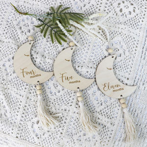 Hello World Star Moon Ensemble de cartes en bois pour bébé avec glands Cadeaux pour bébé faits à la main - Product Image 3