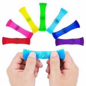 Jouets à presser en maille extensible multicolores, tubes en maille tricotée avec billes - Product Image 6