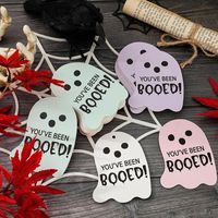 Étiquettes en papier en forme de fantôme pour Halloween, 100 pièces par sac, 8,9x7,11 cm, ficelle de 10 m, dos vierge pour sacs de bonbons, cadeaux de fête pour enfants