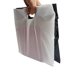 Bolsa de Embalaje de Plástico Reciclable con Fuelle Inferior de PE Personalizada, Cierre de Botón con Estampado en Caliente, Colores Personalizados, Impresa, Plegable para Ropa - Product Image 4