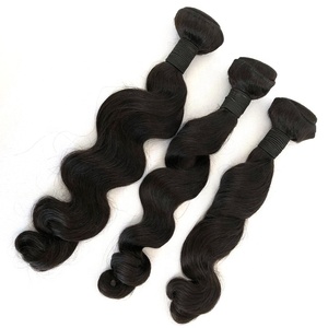 Stock disponible : Lots de mèches brésiliennes 10A vierges à ondulations lâches, couleur naturelle, cheveux humains, 10-30 pouces, avec closure, livraison express. - Product Image 4
