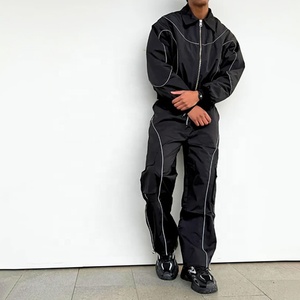 Veste coupe-vent personnalisée Rainbow Spray ODM pour homme, veste technique avec surpiqûres contrastées, veste bomber techwear urbaine pour la marque de vêtements streetwear - Product Image 2