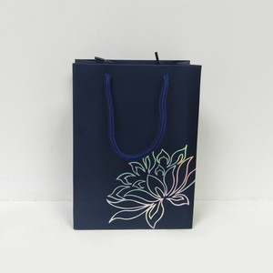 Bolsas de Papel Kraft Personalizadas con Asas Planas para Comida Rápida, Bolsas de Transporte para Restaurantes, Modernas - Product Image 1