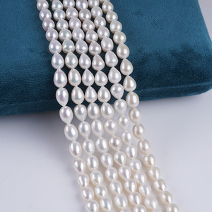 Collier semi-fini en perles d'eau douce naturelles de 8-9 mm, forme de riz, bon lustre avec de légères imperfections pour la fabrication de bijoux en perles en vrac - Product Image 5