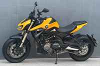 Moto Naked QJMOTOR SRK600 Haute Performance, Économe en Carburant, Accélération Rapide, Route et Piste
