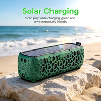 Altavoz Solar Portátil para Exteriores con Luz LED SOS, Ranura para Tarjeta TF, Entrada AUX, Batería de 12H para Senderismo, Camping, Viajes y Aventuras