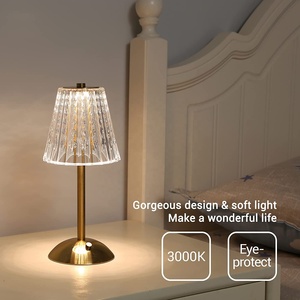 <span class=keywords><strong>Lampada</strong></span> a batteria ricaricabile moderna <span class=keywords><strong>lampada</strong></span> di cristallo Touch dimmerabile luci LED camera decorativa in metallo dorato <span class=keywords><strong>lampada</strong></span> <span class=keywords><strong>da</strong></span> <span class=keywords><strong>tavolo</strong></span> Cordless - Product Image 1
