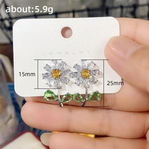 <b>Sweet</b> Daisy <b>Flower</b> Stud Earrings for Women Elegant Daily Wear Ear Accessories - Product Image 5