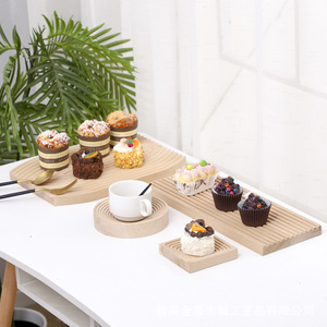 ถาดขนมปังไม้ ถาดเสิร์ฟไม้บีช จานกลมสไตล์นอร์ดิก สำหรับโรงแรม กาแฟ ชา ของว่างยามบ่าย - Product Image 1