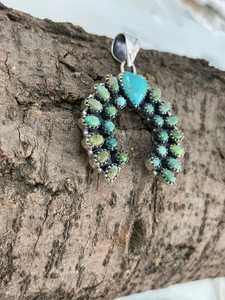 Pendentif Naja en argent sterling fait main avec turquoise Kingman, signé Nizhoni, bijou artisanal du sud-ouest, cadeau - Product Image 4